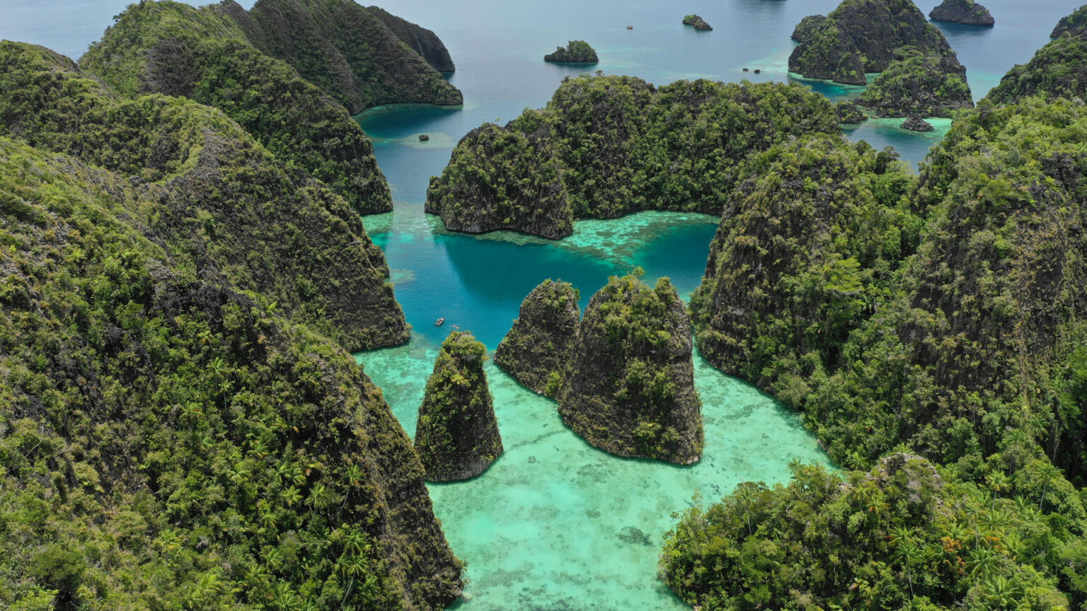 Best Hidden Beaches in Asia